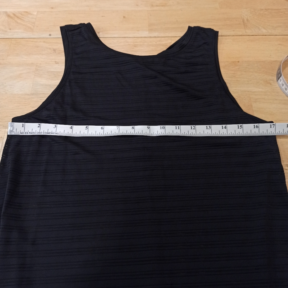 Lululemon Women's Meet Halfway Tank*Striped Black Size 8 - Picture 7 of 16